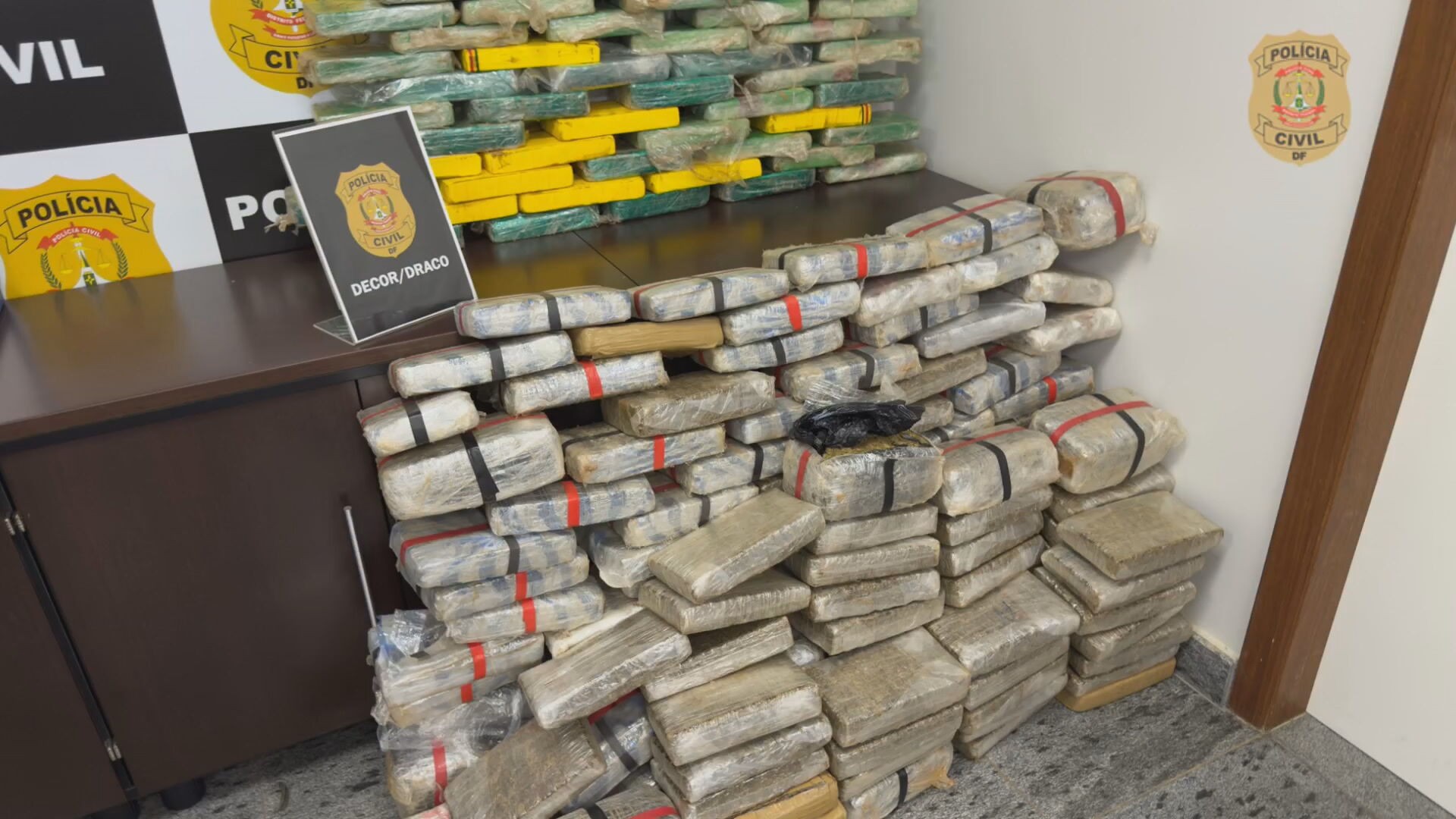 Polícia prende 4 por integrar organização criminosa de tráfico e agiotagem no DF e Entorno