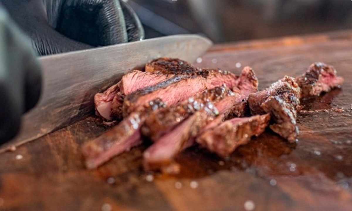 Homem morre em posto de saúde após se engasgar com pedaço de carne em  churrasco com amigos | Mato Grosso do Sul | G1