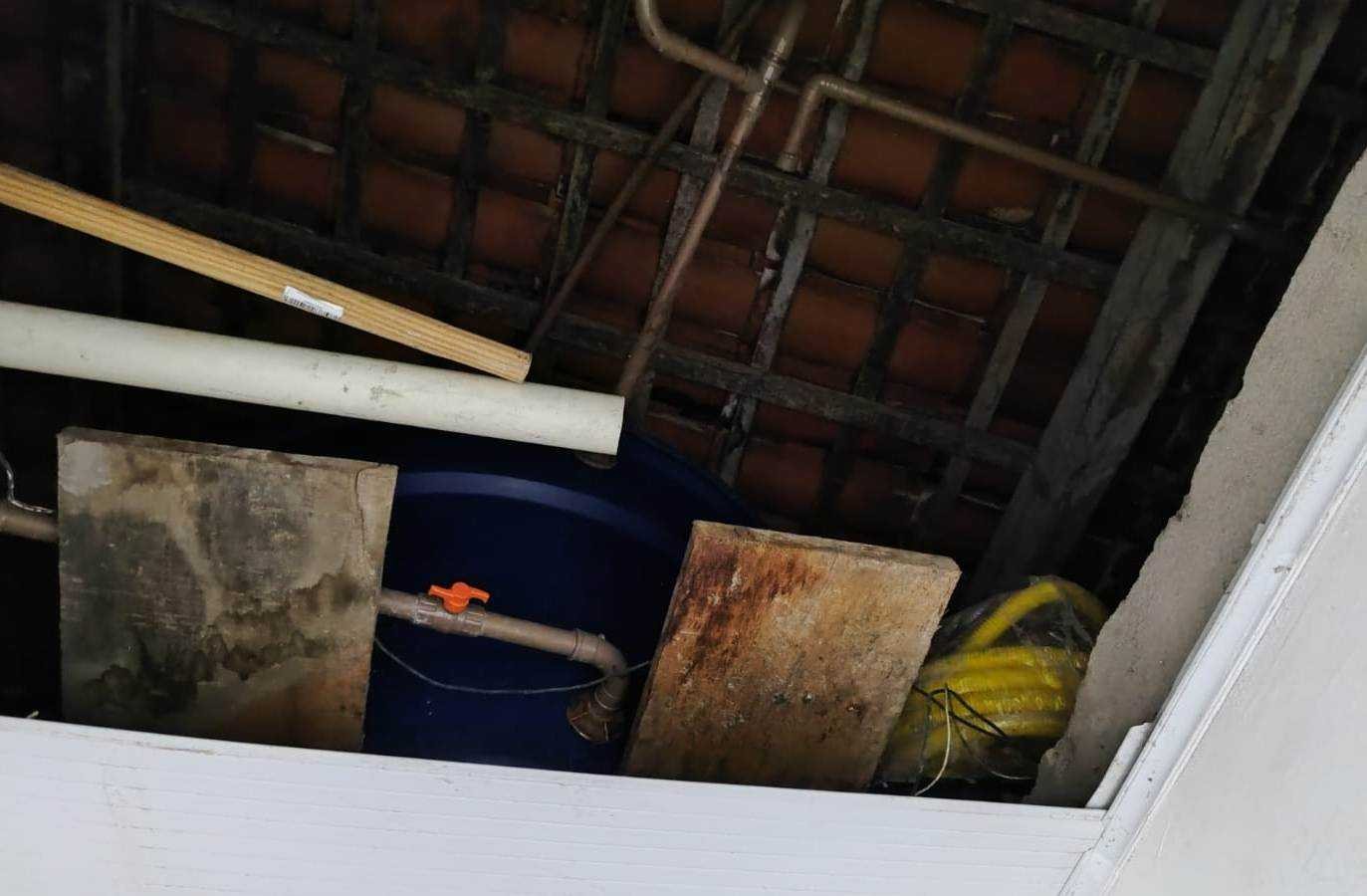 Vigilância Sanitária interdita sushi no Barro Duro, em Maceió, após fiscalização encontrar baratas e mofo 