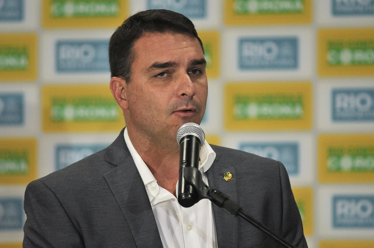 Flávio Bolsonaro é Intimado Pelo Mpf Para Depor No Caso Dos Supostos Vazamentos Da Pf Em 3932