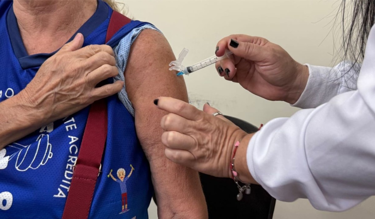 Vacina da gripe: menos de 30% dos grupos prioritários foram imunizados em Manaus