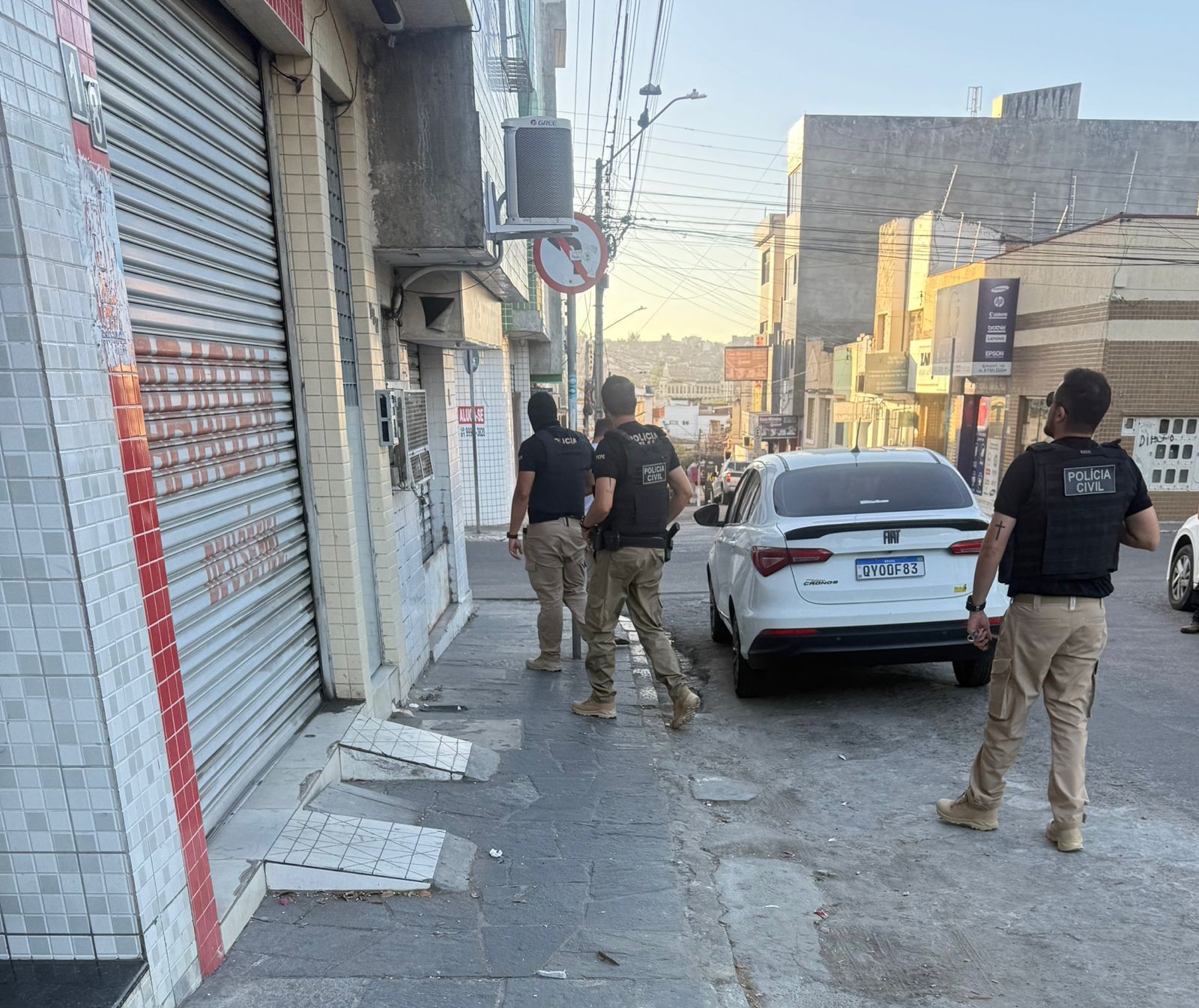 Operação cumpre mandados e bloqueia R$ 64 milhões de grupo atraía vítimas com apostas nas redes sociais