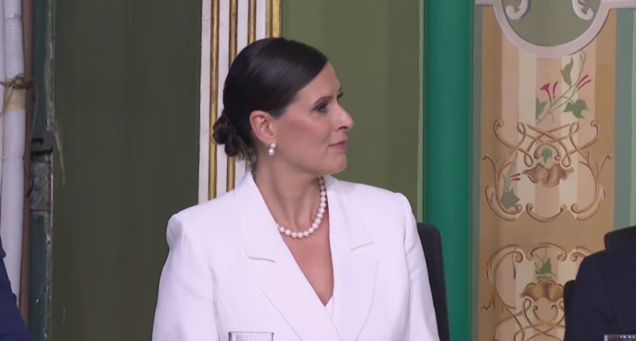 Diretora de jornalismo da Rede Bahia, Ana Raquel Copetti, recebe título de cidadã soteropolitana e medalha Maria Quitéria