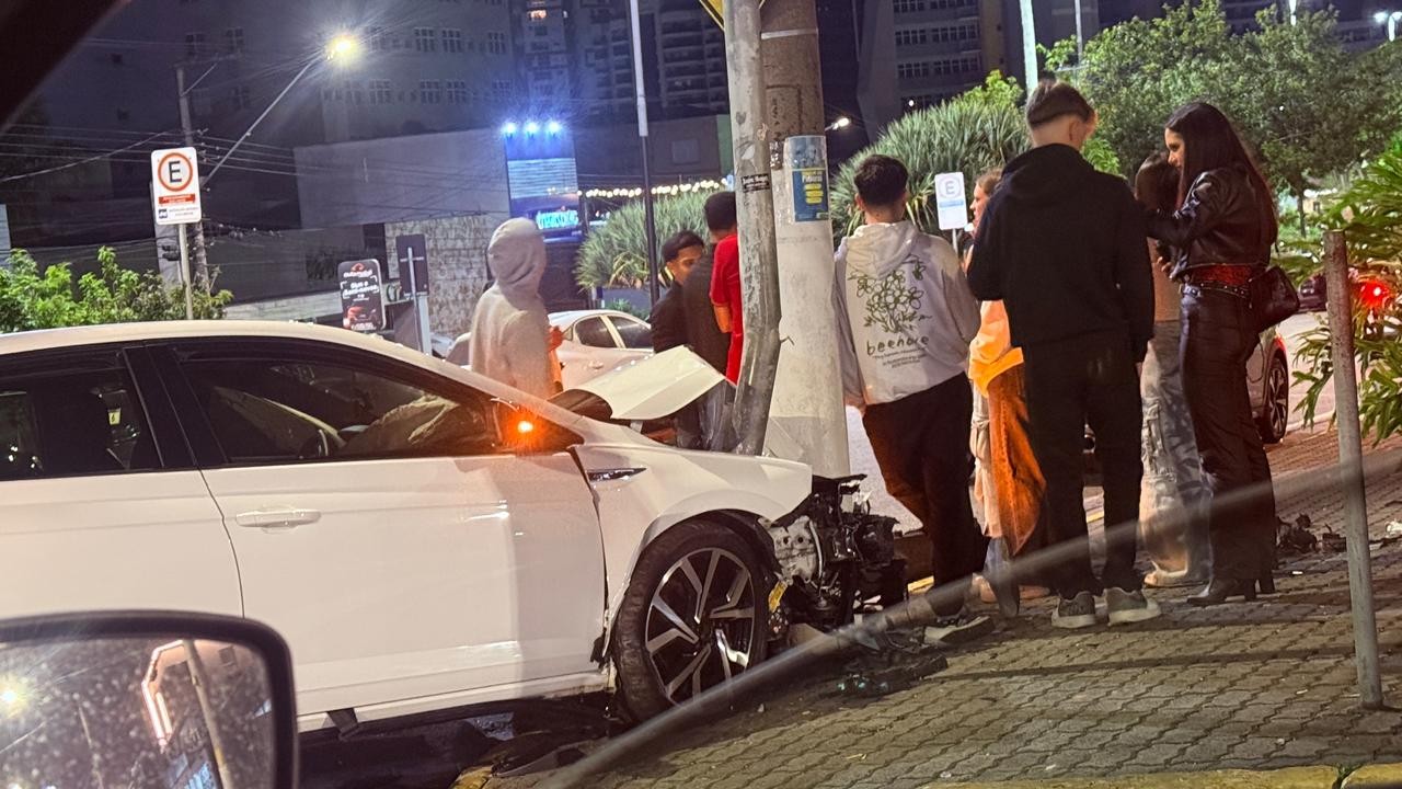 Madrugada é marcada por acidentes em Mogi das Cruzes