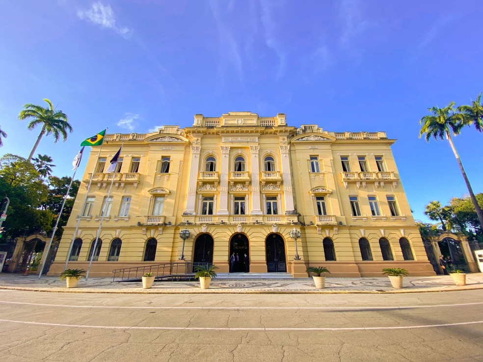 Palácio do Campo das Princesas, no Centro do Recife, é a sede do governo de Pernambuco — Foto: Pedro Alves/g1