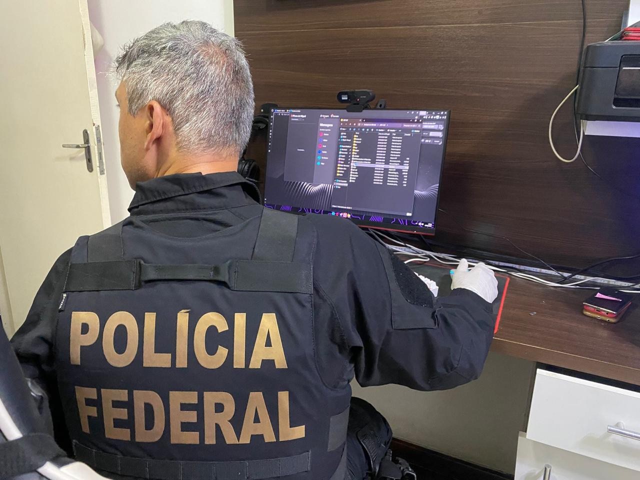 Polícia Federal abre concurso com 192 vagas: confira cronograma e salários