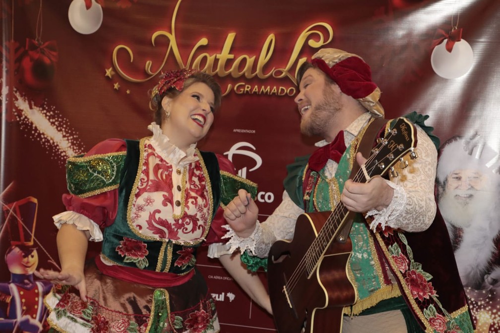 Carol e Alisson, artistas que participam do Natal Luz de Gramado — Foto: Arquivo pessoal