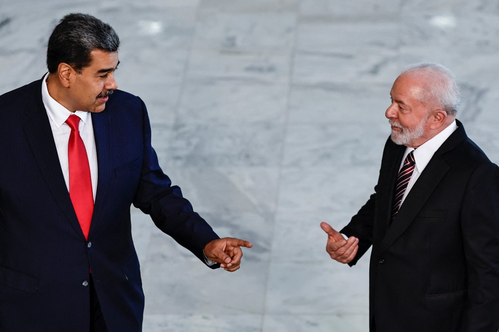 O presidente da Venezuela, Nicolás Maduro, e o presidente do Brasil, Luiz Inácio Lula da Silva, em 29 de maio de 2023 — Foto: REUTERS/Ueslei Marcelino