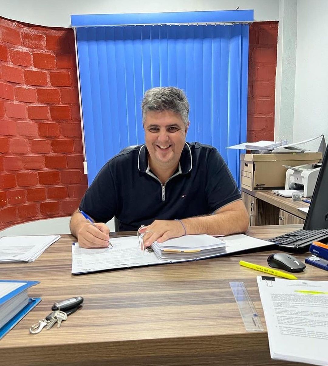 Ex-prefeito de Bonfim é alvo da PF por fraudes em licitações para estradas e desvio de R$ 40 milhões