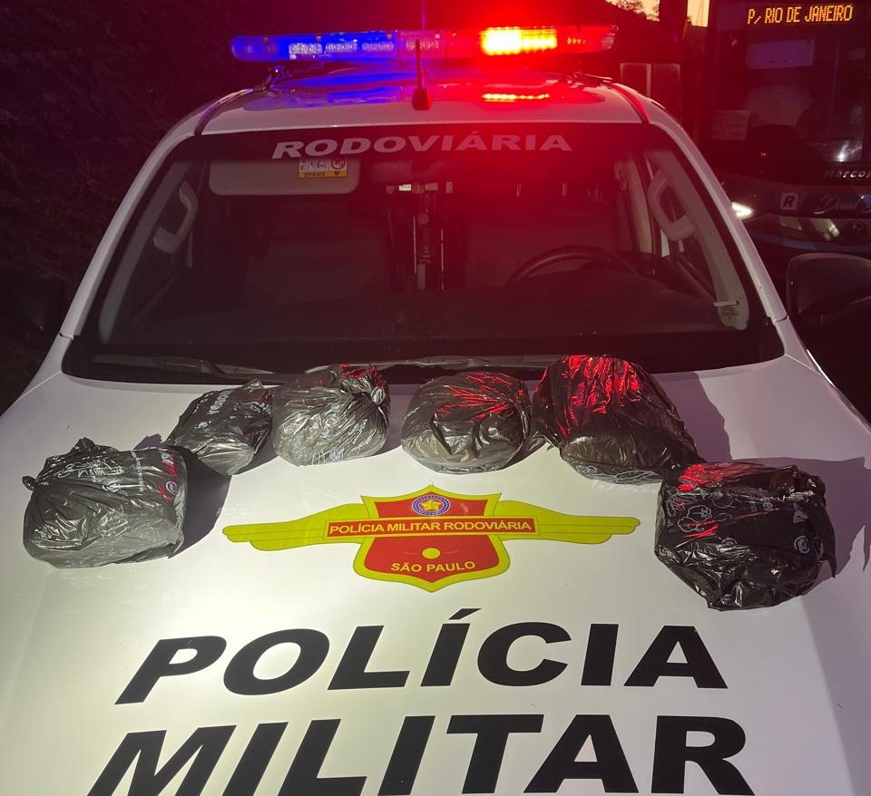 Boliviano é preso ao transportar quase 4kg de skunk dentro de bagagem, em Pres. Bernardes