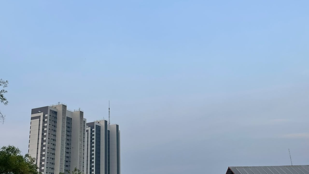 'Neblina' de fumaça reaparece em Manaus e cidade volta a ter a pior qualidade do ar no Brasil após um dia