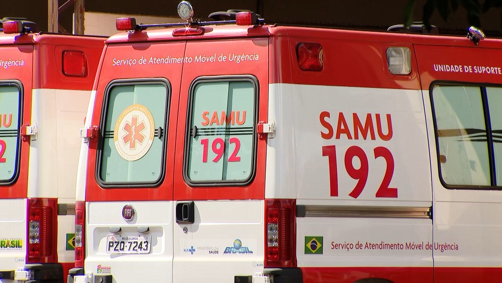 2 de 2
O caminhoneiro foi socorrido por uma equipe do Samu e foi levado ao Hospital das Cl&iacute;nicas, mas n&atilde;o sobreviveu &mdash; Foto: TV Integra&ccedil;&atilde;o/Reprodu&ccedil;&atilde;o