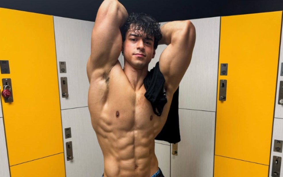 Filho de Carla Perez, Victor Alexandre compartilha a rotina de treinos nas redes sociais — Foto: Redes sociais