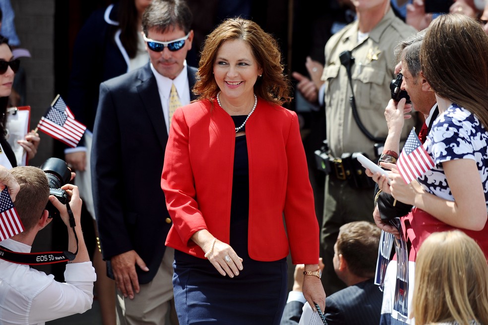 Darline Graham Nordone, irmã de Lindsey Graham, que assumirá cadeira deste no Senado dos EUA — Foto: AP Photo/Rainier Ehrhardt
