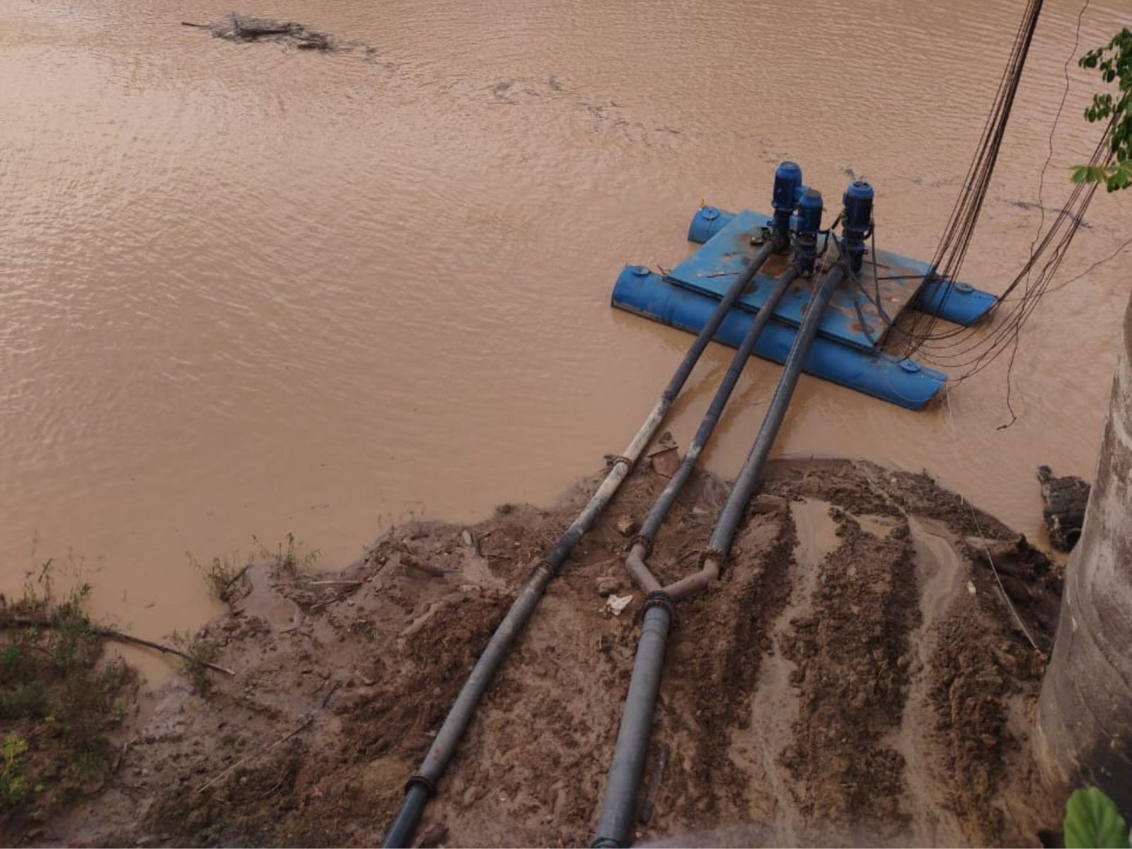 Por conta de sedimentos, abastecimento de água é reduzido nas duas ETAs de Rio Branco