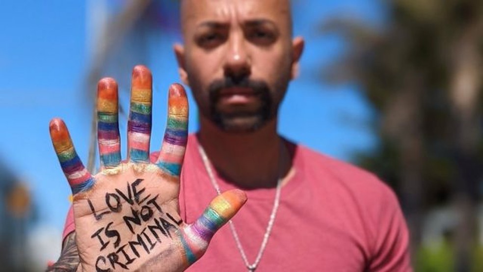 Movimento LGBT só quer dinheiro, diz ex-gay em entrevista exclusiva