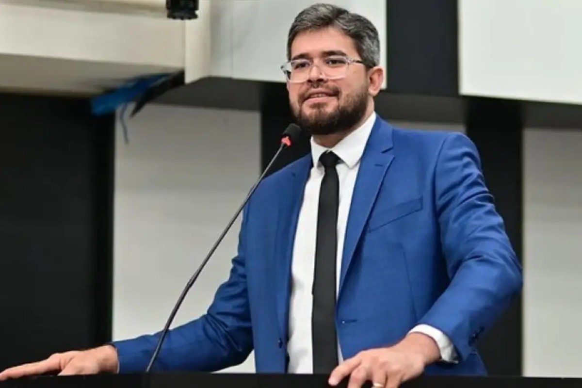 Suplente toma posse após vereador Chico 2000 ser afastado por suspeita de corrupção em Cuiabá