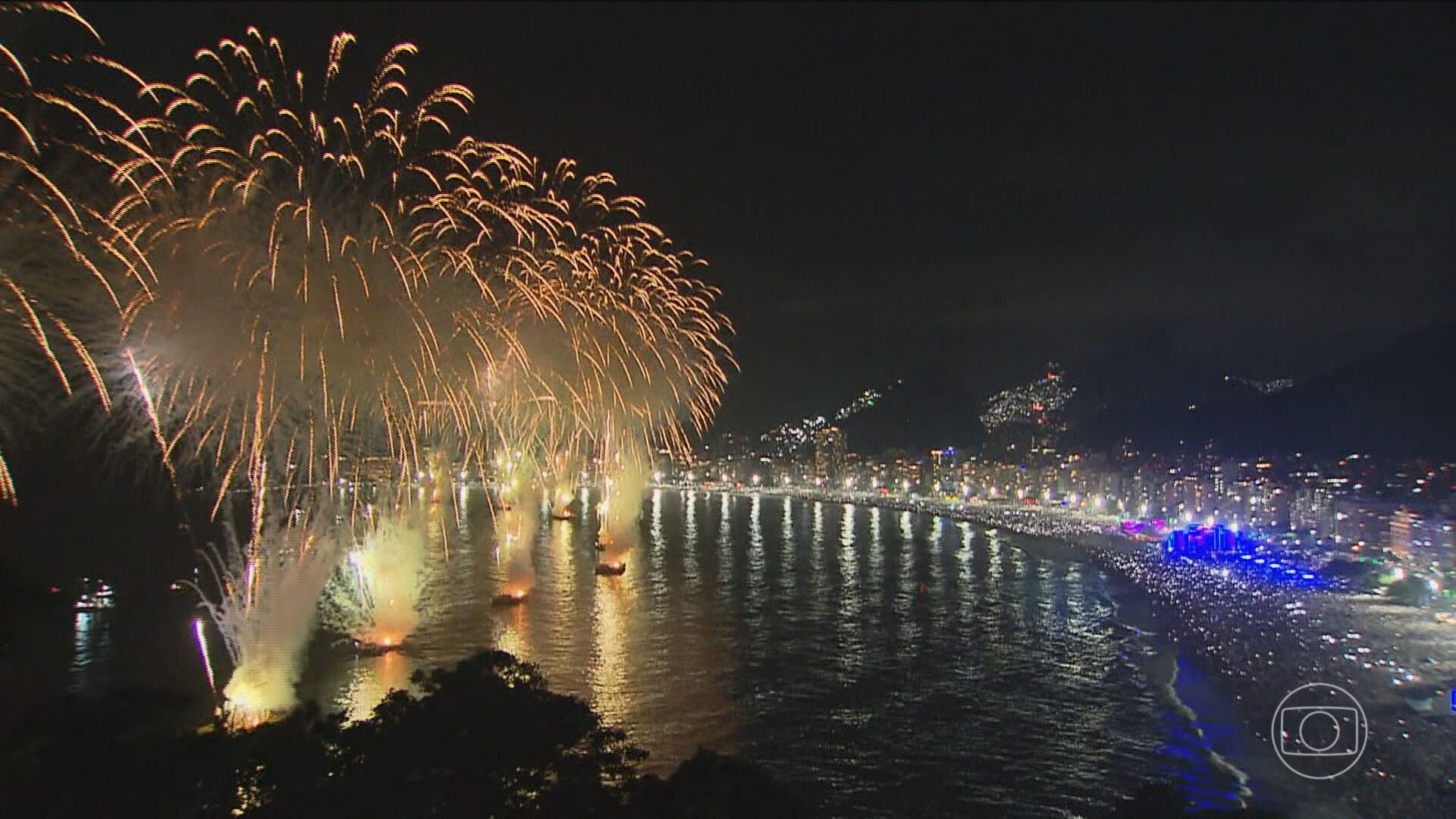 Réveillon em Copacabana terá show de drones e novidades na queima de fogos