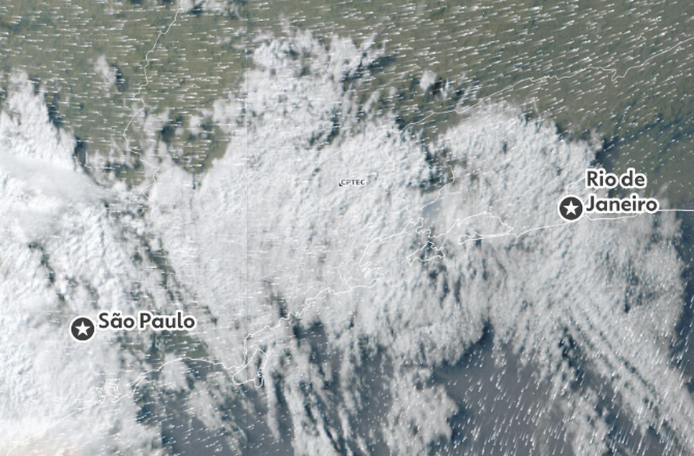 Imagem de satélite mostra a faixa de nuvens sobre o leste de São Paulo e grande parte do Rio de Janeiro às 16h30 da última quarta-feira (29). — Foto: Reprodução/CPTEC/Inpe