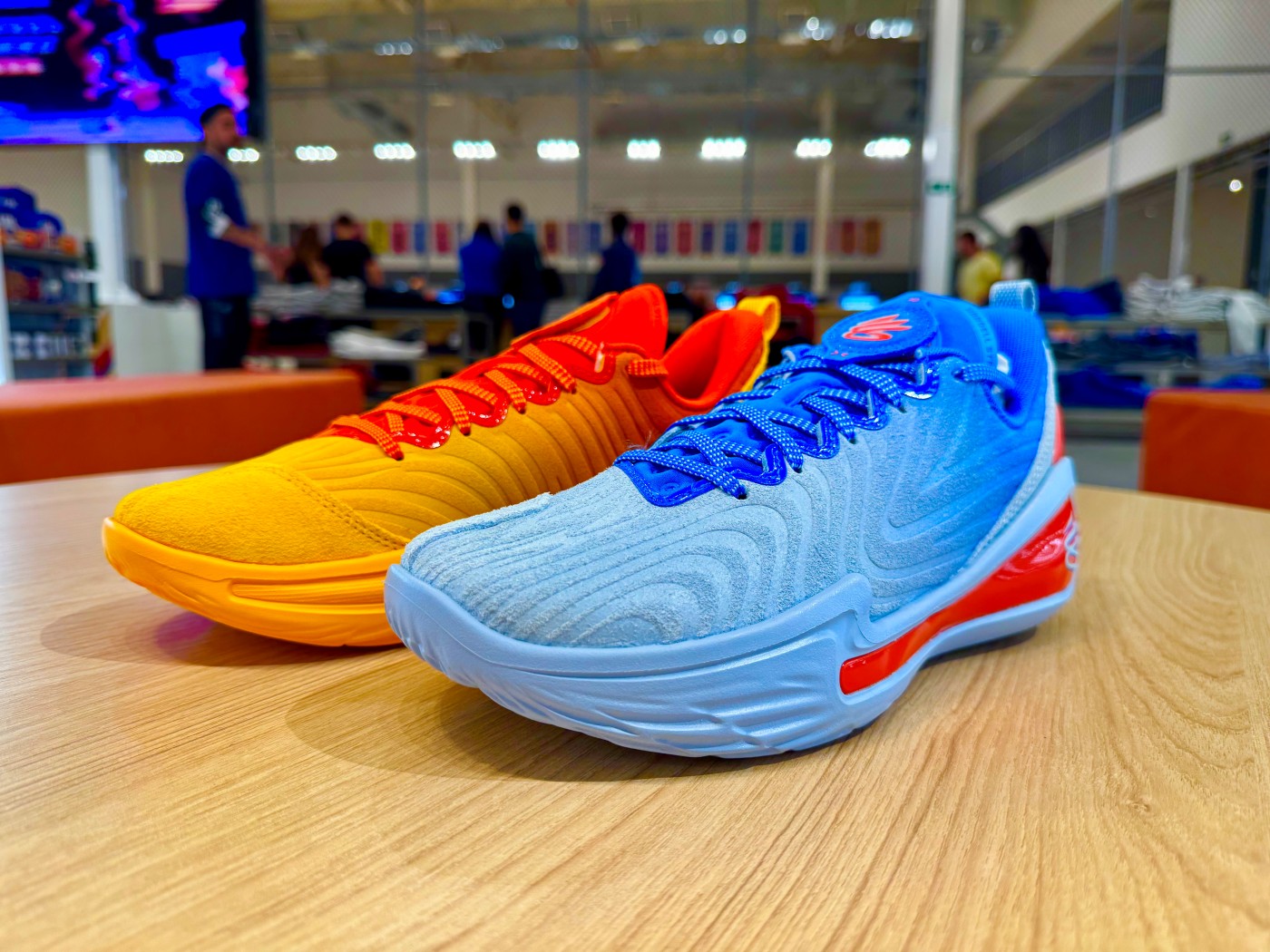 Jockey Plaza Shopping recebe evento da NBA para lançamento de novo tênis de Stephen Curry