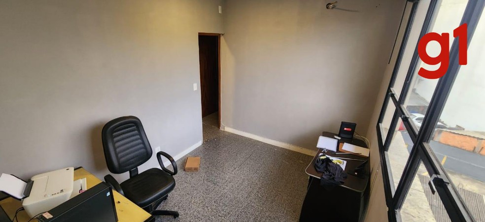Foram cumpridos mandados de busca na matriz e na filial da empresa Banktec. — Foto: Reprodução