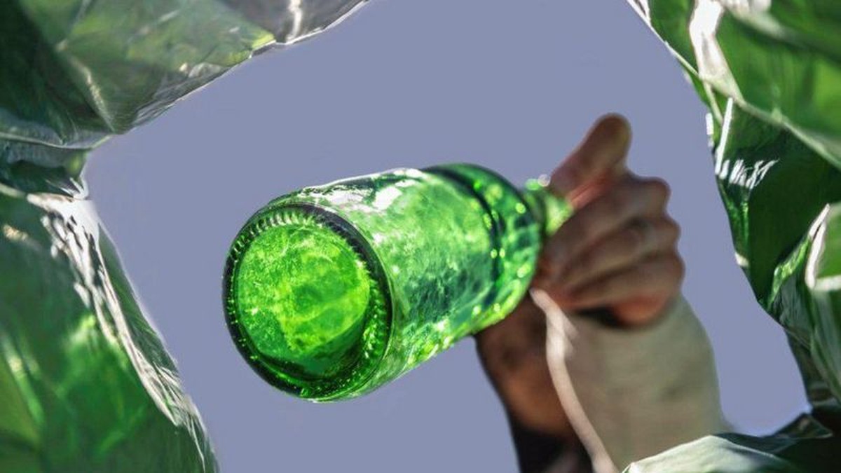 Glas oder Kunststoff: Was ist besser für die Umwelt?  |  Umfeld