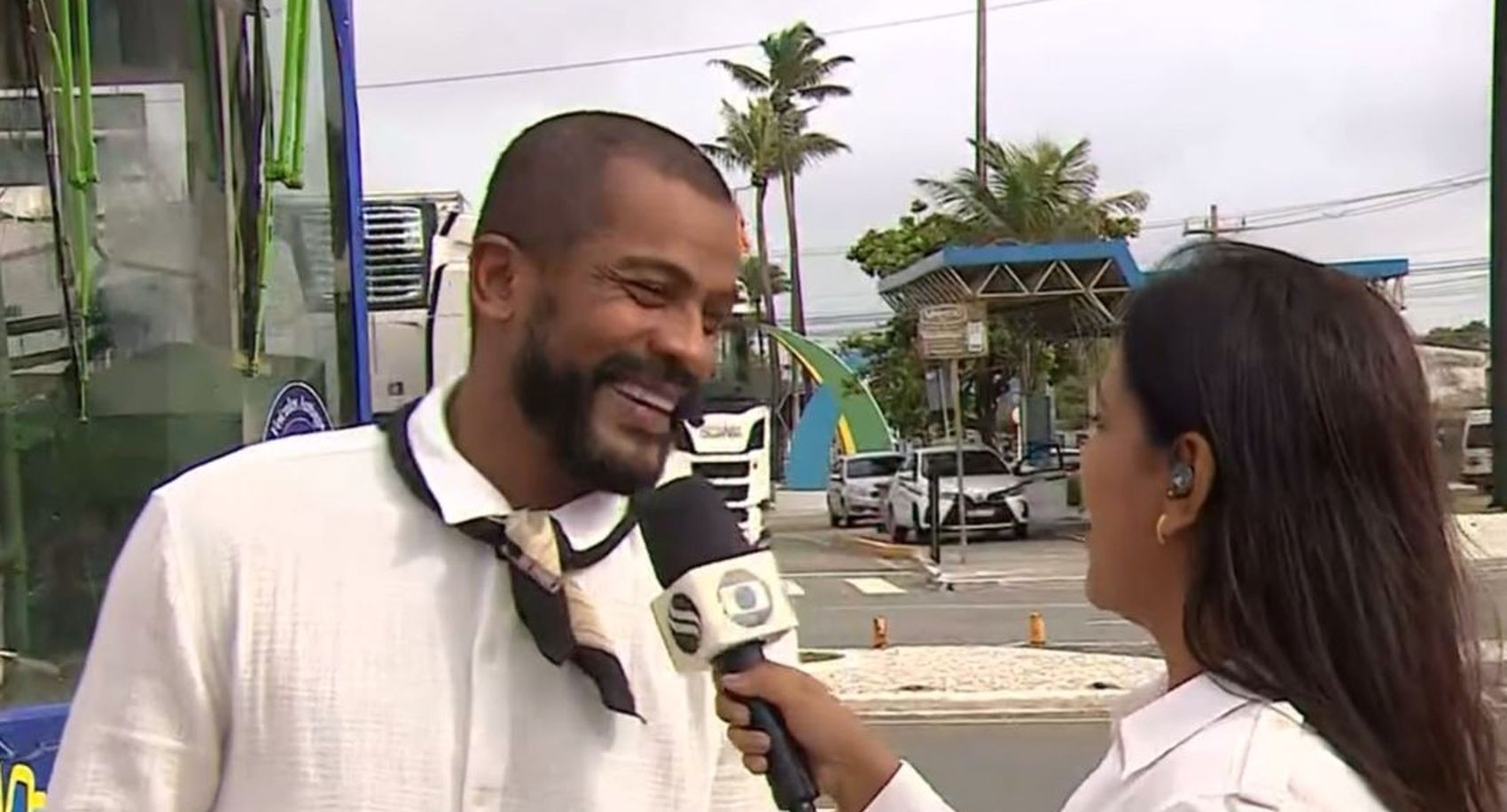 Ator Samuel de Assis curte Marinete do Forró em Aracaju