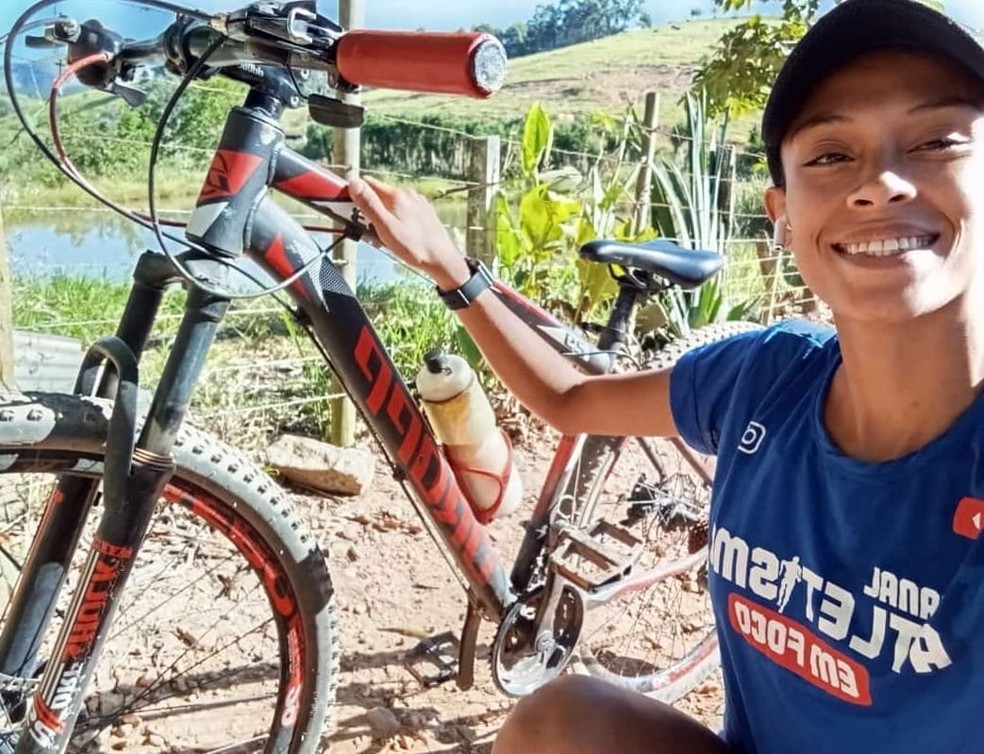 Lavínia desapareceu após sair para pedalar, na zona rural de Matipó — Foto: Redes Sociais