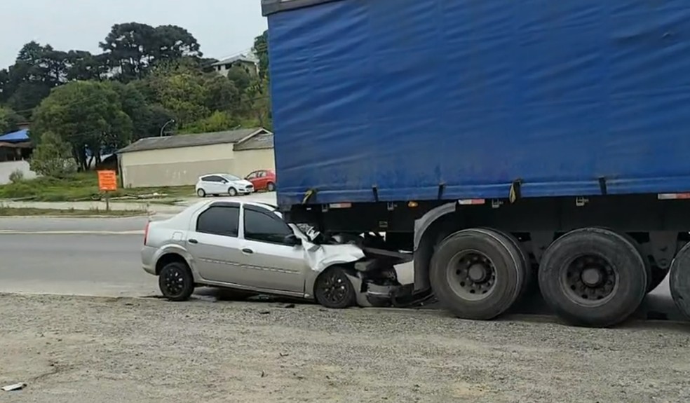 Caminhão com traseira alta: o que diz a lei?