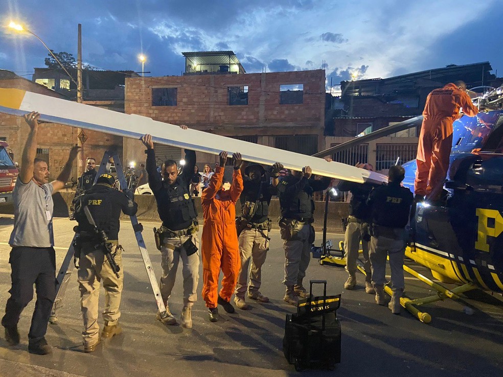 Seripa III autorizou o início dos trabalhos de remoção do helicóptero — Foto: Divulgação/CBMMG