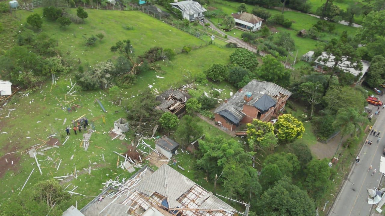 Farroupilha, na Serra do RS, foi atingida por um tornado &mdash; Foto: Divulga&ccedil;&atilde;o/ Prefeitura de Farroupilha