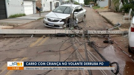 Menino de 11 anos pega carro do pai e derruba poste em Palmas