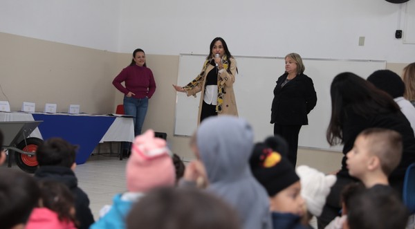 Óleo do Bem: alunos arrecadam 4 mil litros de óleo usado e evitam contaminação de quase 109 milhões de litros de água — Foto: Divulgação/Comunicação DAE