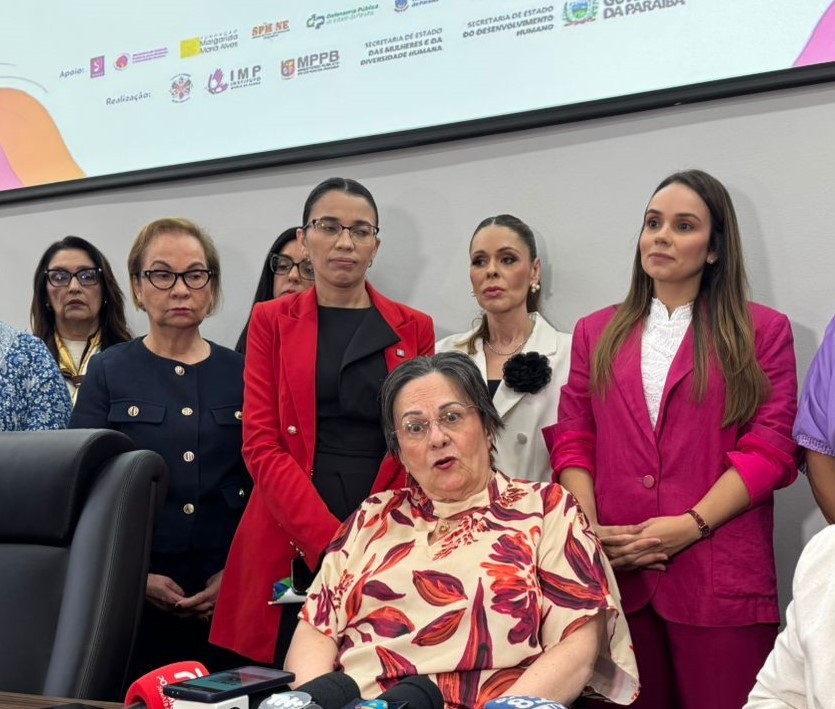 Maria da Penha alerta para falta de políticas públicas para mulheres em pequenos municípios durante palestra na PB