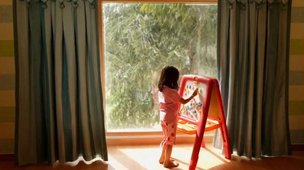 No caso das meninas, a puberdade pode começar entre os 8 e os 13 anos — Foto: GETTY IMAGES via BBC