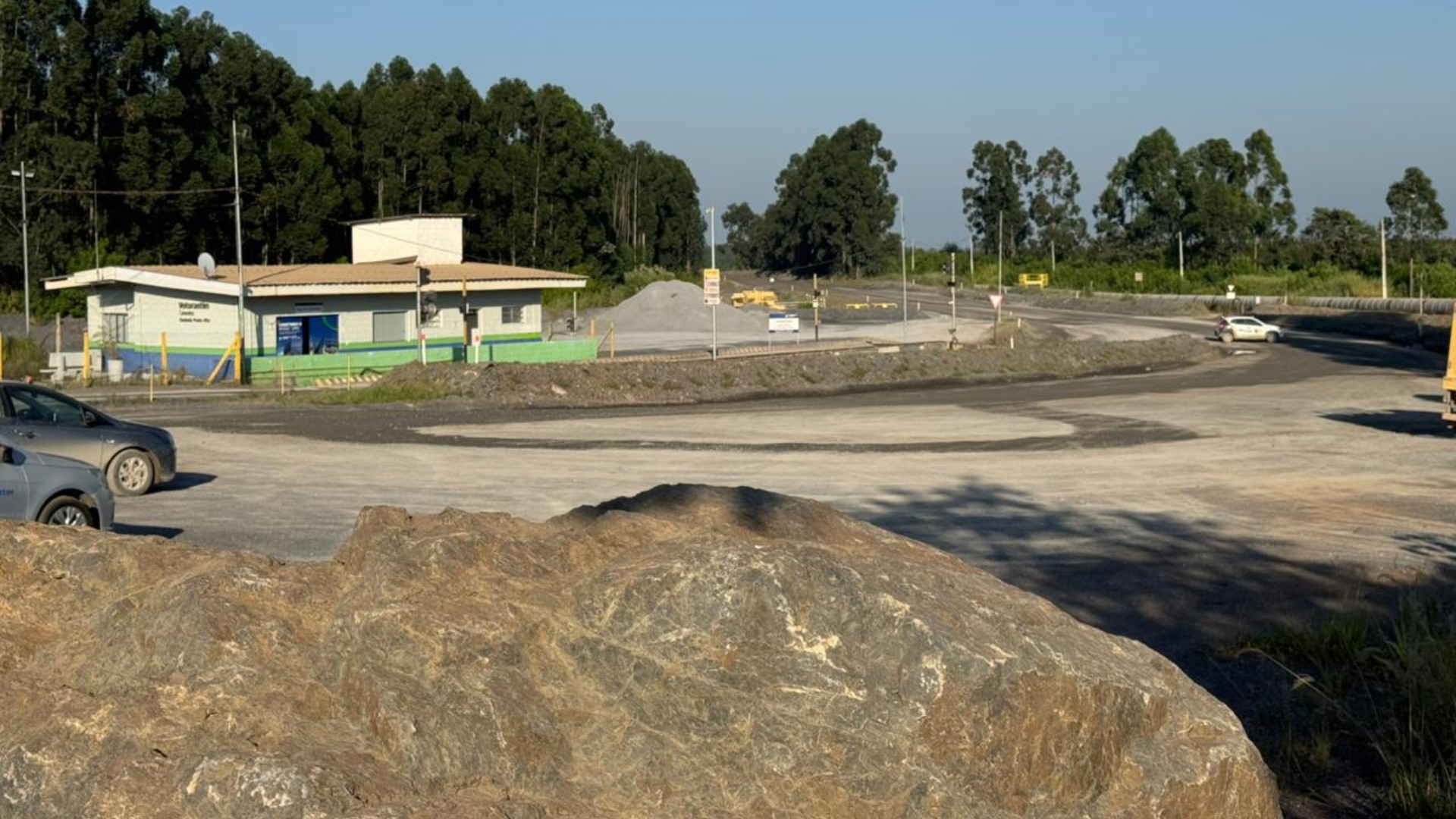 Soterramento pedreira em Salto de Pirapora