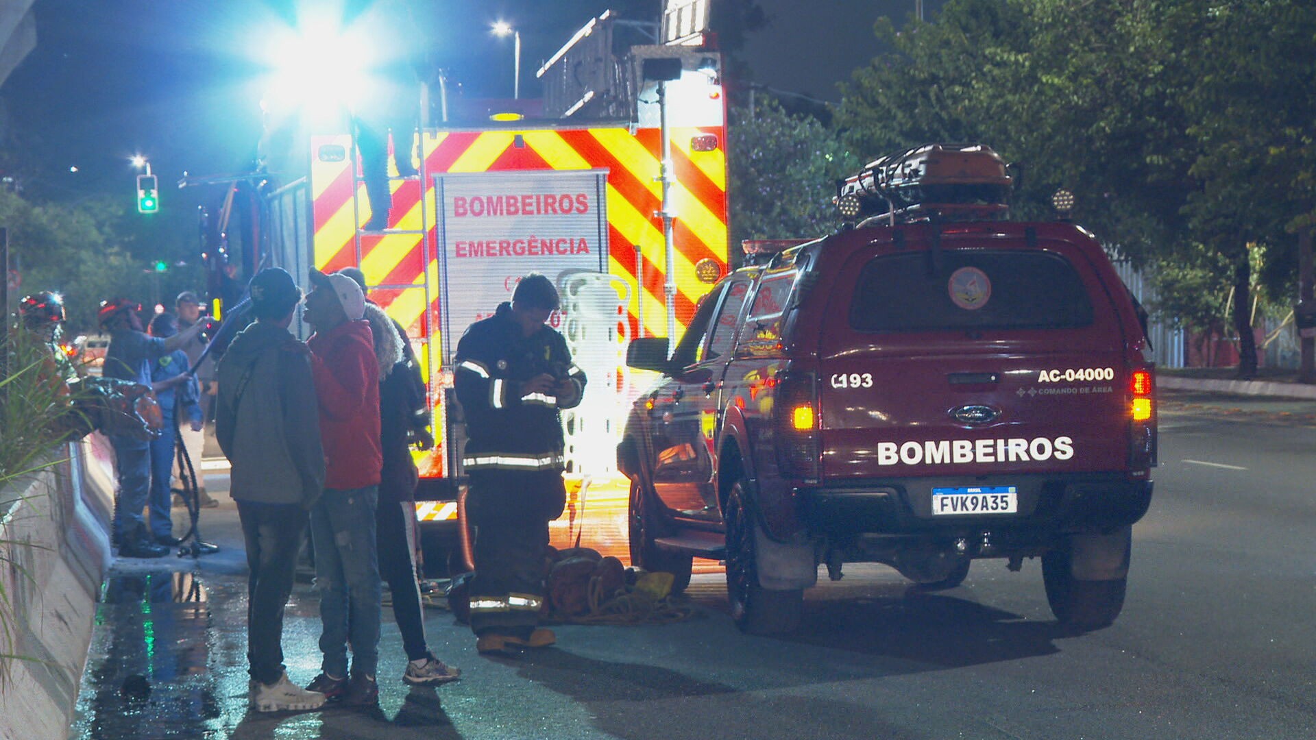 Homem é encontrado morto dentro de córrego da Avenida Jornalista Roberto Marinho, na Zona Sul de SP