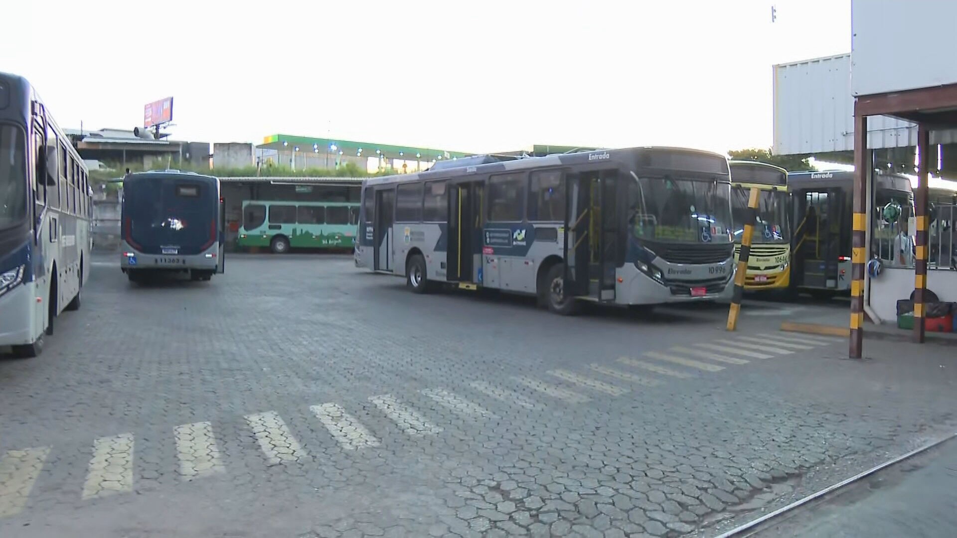 Paralisação de motoristas prejudica circulação de ônibus em BH nesta terça; saiba quais linhas