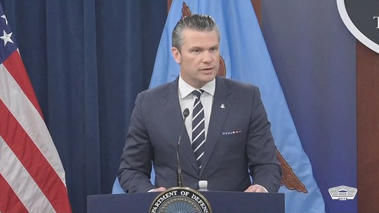 EUA jogaram 14 bombas antibunker de 13 toneladas cada, e Pentágono diz que ação 'obliterou' programa nuclear iraniano; veja detalhes da operação - Foram usados sete bombardeiros americanos B-2 com duas bombas cada neste que está sendo considerado o maior ataque operacional com aeronaves do tipo da história dos Estados Unidos.