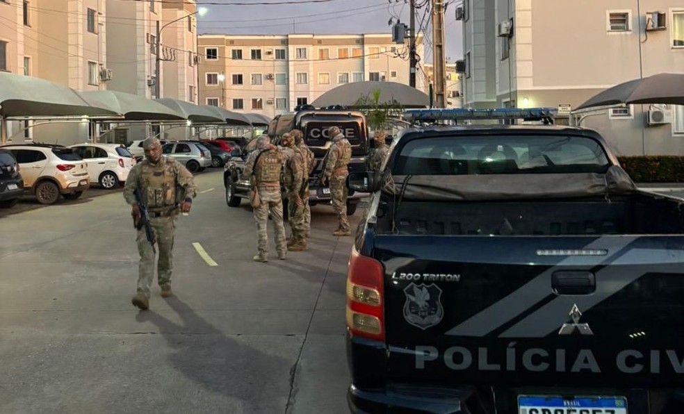 Operação Gerente Fantasma cumpriu mandados em  em Cuiabá e Várzea Grande (MT) — Foto: Reprodução/PJC