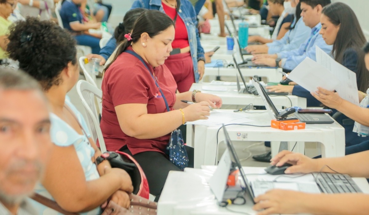 Feirão 'Negocia Manaus' reúne empresas e concede até 95% de desconto em dívidas