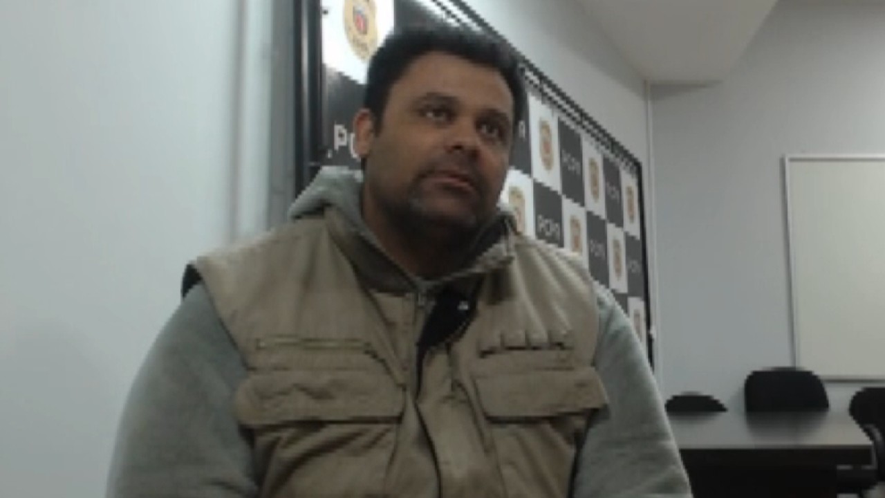 Em depoimento, humorista confessou ter mentido sobre proposta de emprego para atrair miss antes de matá-la; assista