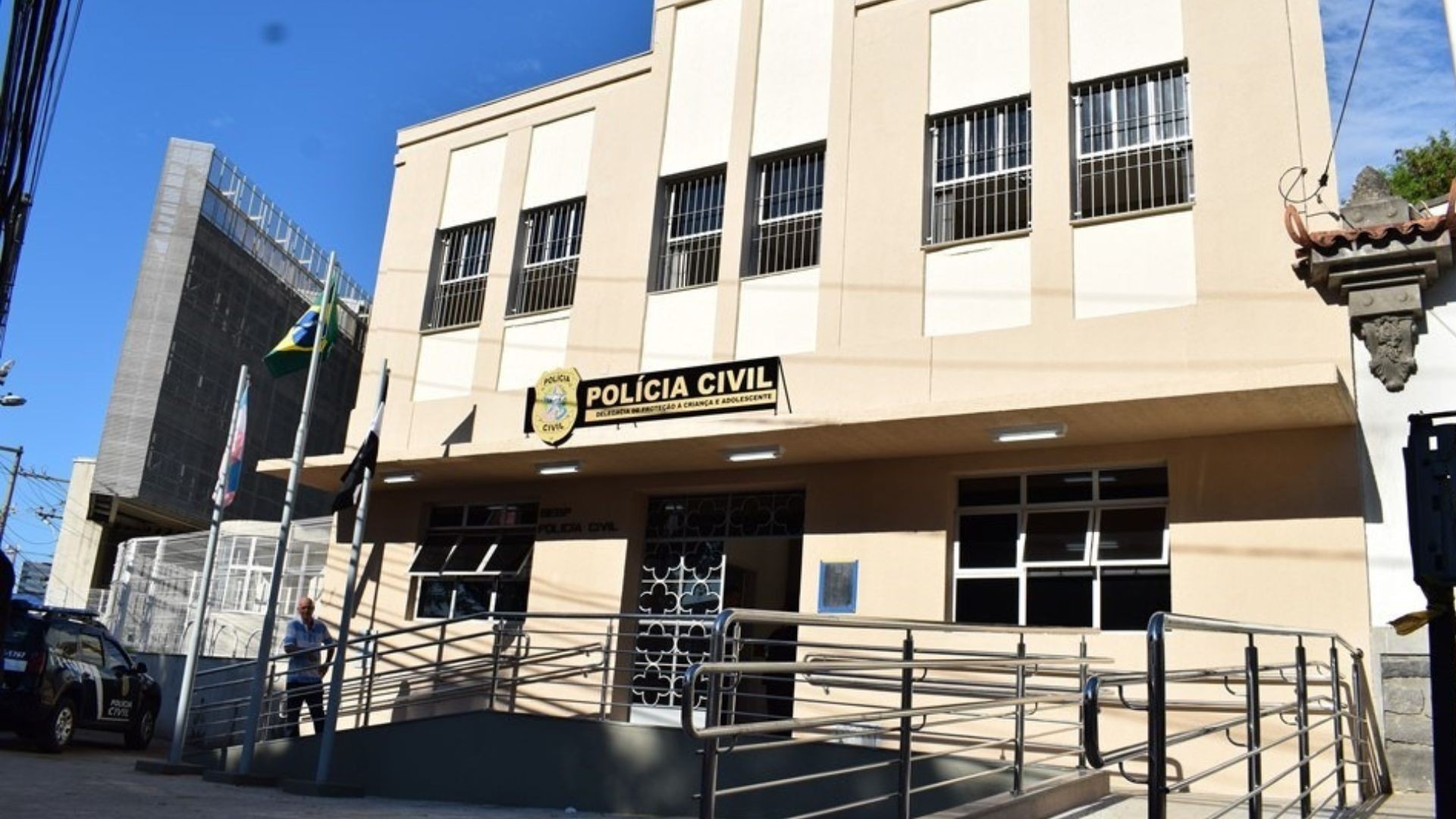 Engenheiro é preso por estupro de enteado e primo desde a infância, em Vitória