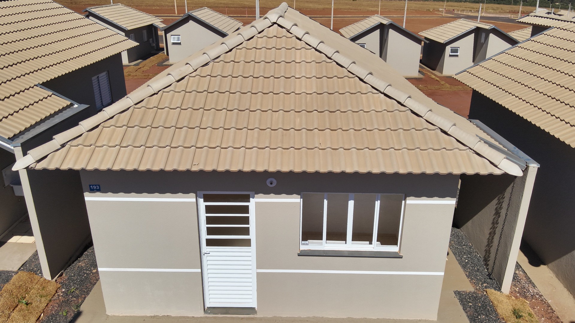 Programa oferece cartas de crédito de até R$ 13 mil para famílias comprarem 1º imóvel no interior de SP; entenda