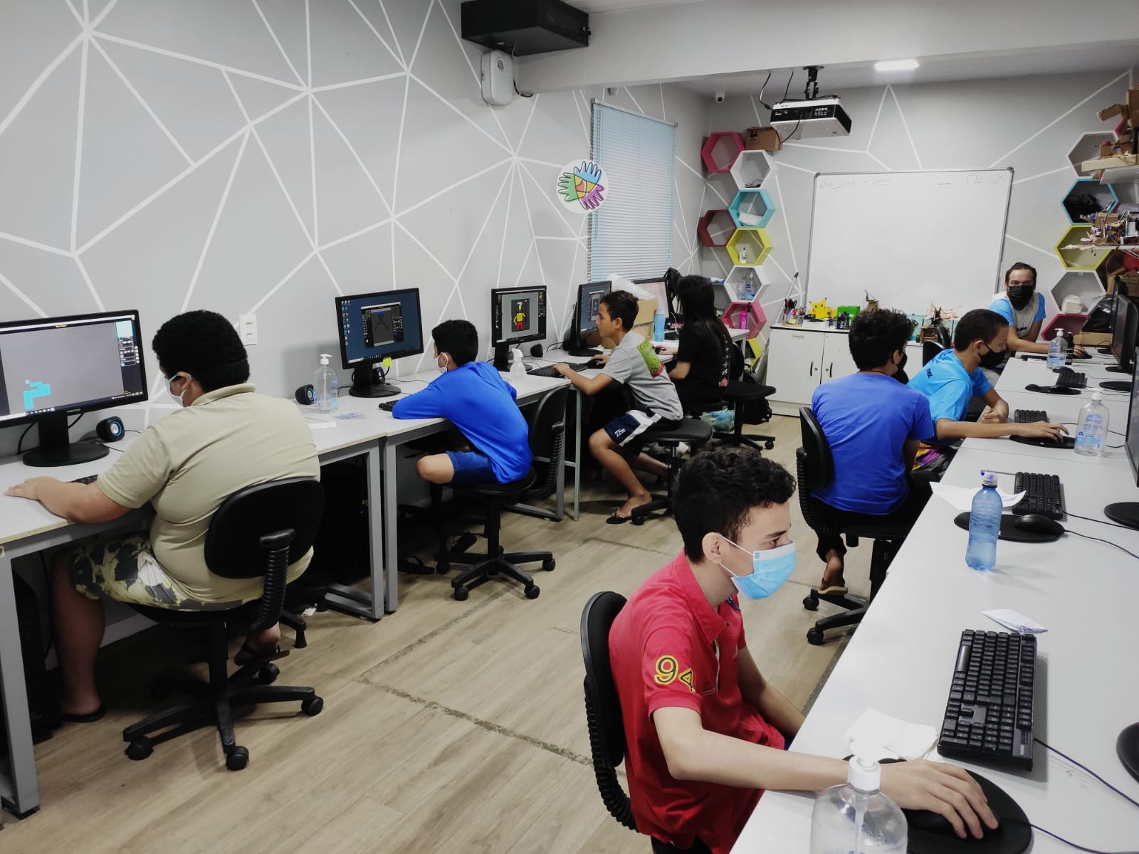 Projeto oferta curso gratuito de UX/UI design em Fortaleza; veja como se inscrever