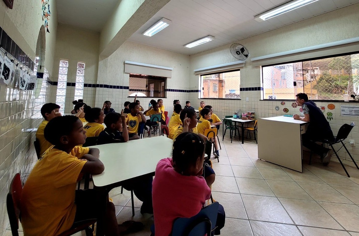 'Eletrosolidário': Projeto transforma lixo eletrônico em doações para famílias em situação de vulnerabilidade em Juiz de Fora 