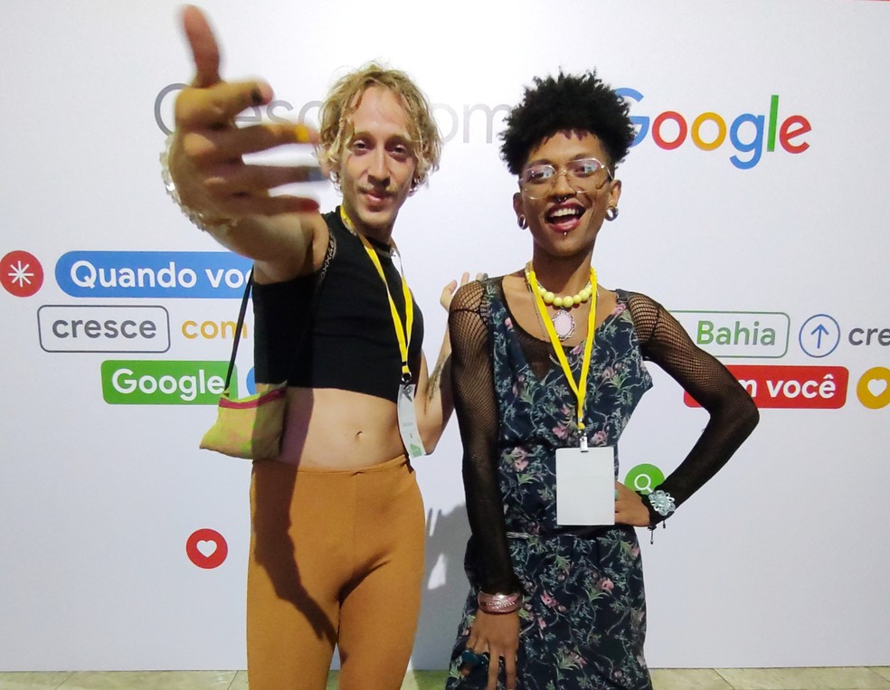 Rafa Mores (E) e Brenddáh Hudson (D) promovem treinamentos de candidatos LGBTQIA+ e de empresas na Tamo Juntes. — Foto: Divulgação