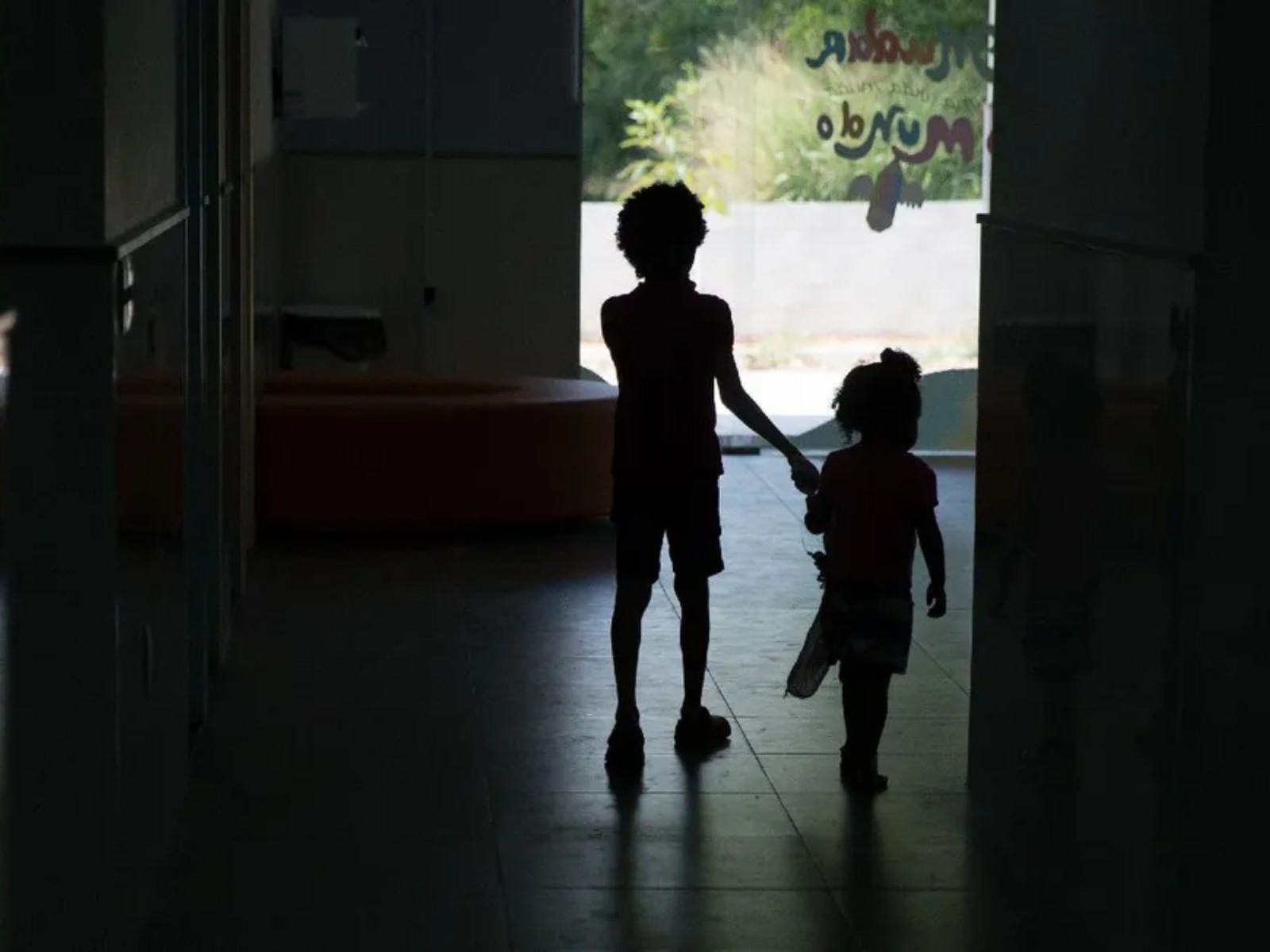 Auxílio a órfãos do feminicídio é pago a 18 crianças e adolescentes no Acre