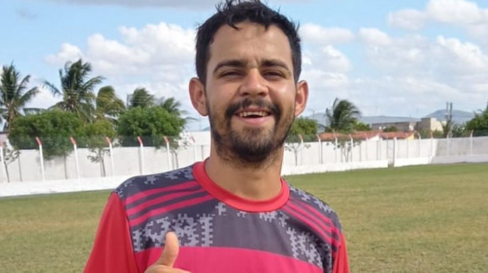 Julian Mauricio da Silva, 25 anos, morreu no hospital — Foto: Reprodução