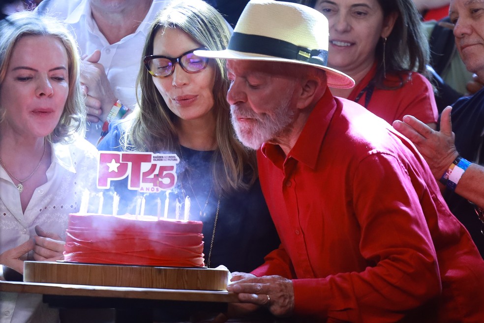 Lula viajou ao Rio de Janeiro para a festa de aniversário de 45 anos do PT — Foto: Pedro Kirilos/Estadão Conteúdo